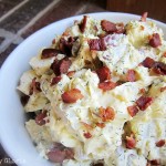 Creamy Potato Salad With Bacon - SimplyGloria.com #potatoes #bacon