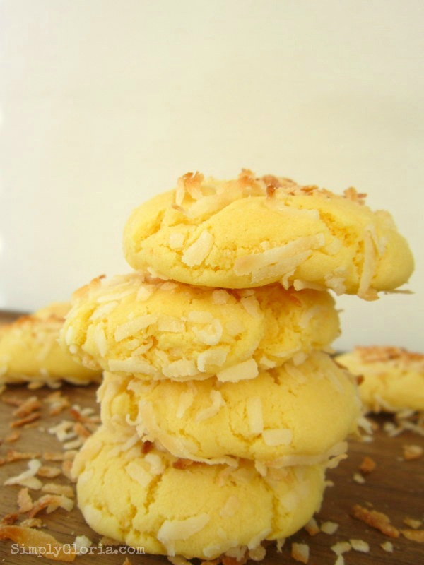 Coconut Butter Cookies by SimplyGloria.com  # coconut #cookies