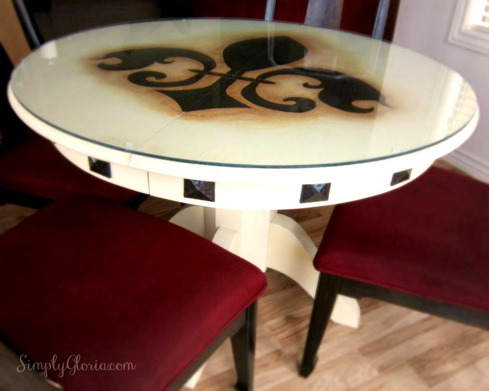DIY Painted Dining Table - Simply Gloria