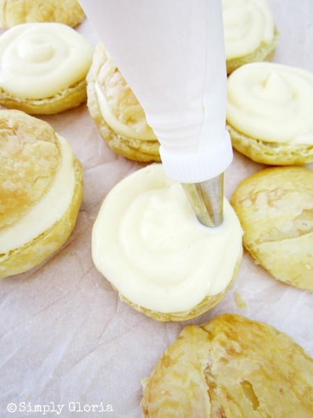 Cheesecake Cream Puffs - SimplyGloria.com #puffpastry