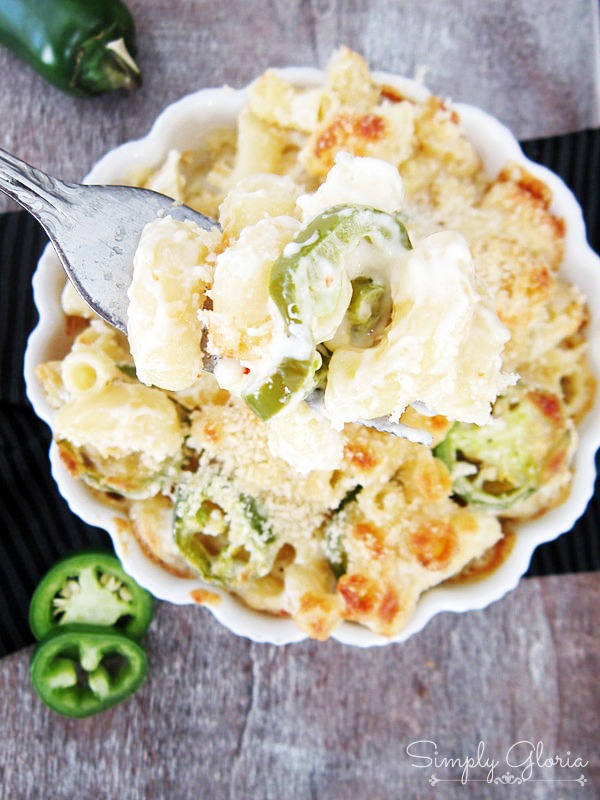 Creamy Havarti Jalapeno Mac & Cheese by SimplyGloria.com Spicy for the grown-ups!