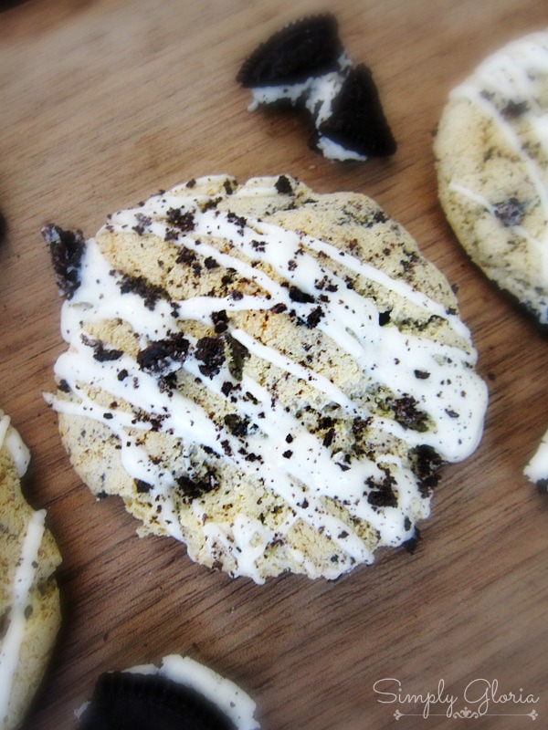 Oreo Pudding Cookies by SimplyGloria.com #puddingcookies