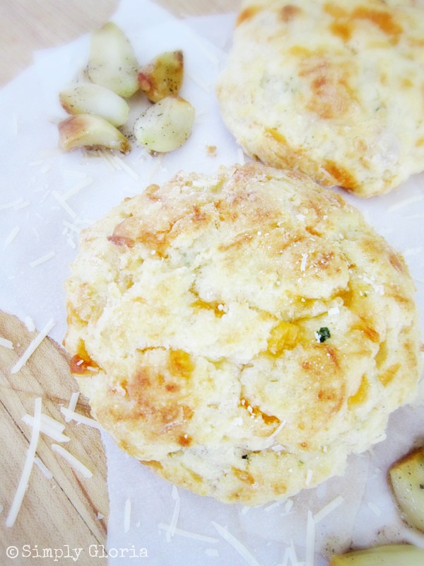 Roasted Garlic Parmesan Biscuits by SimplyGloria.com