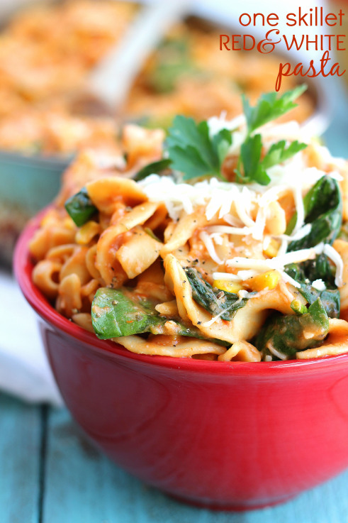 One-skillet-red-and-white-pasta-dish-under-30-minute-dinner