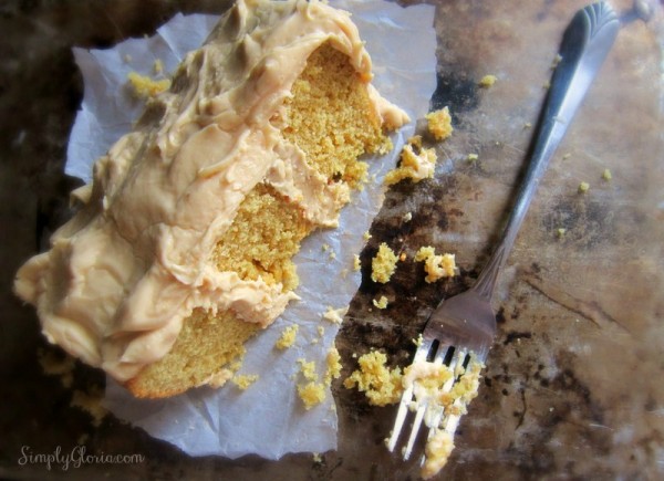 Peanut Butter Cake - Simply Gloria #peanutbutter