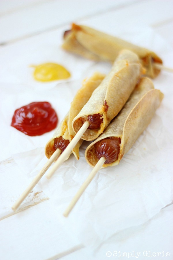 Baked Corn Tortillas Cheese Dogs with SimplyGloria.com #corndogs