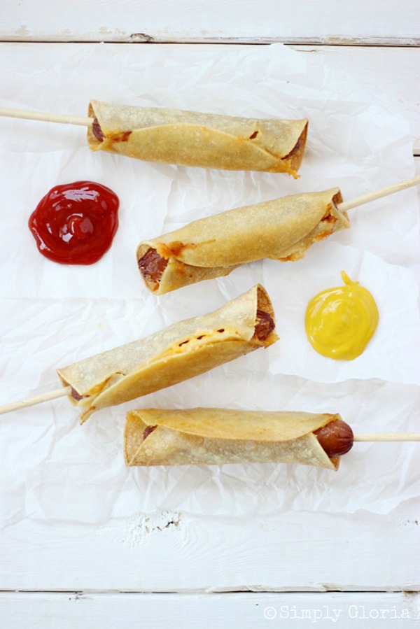 Baked Corn Tortillas Cheese Dogs with SimplyGloria.com #hotdogs