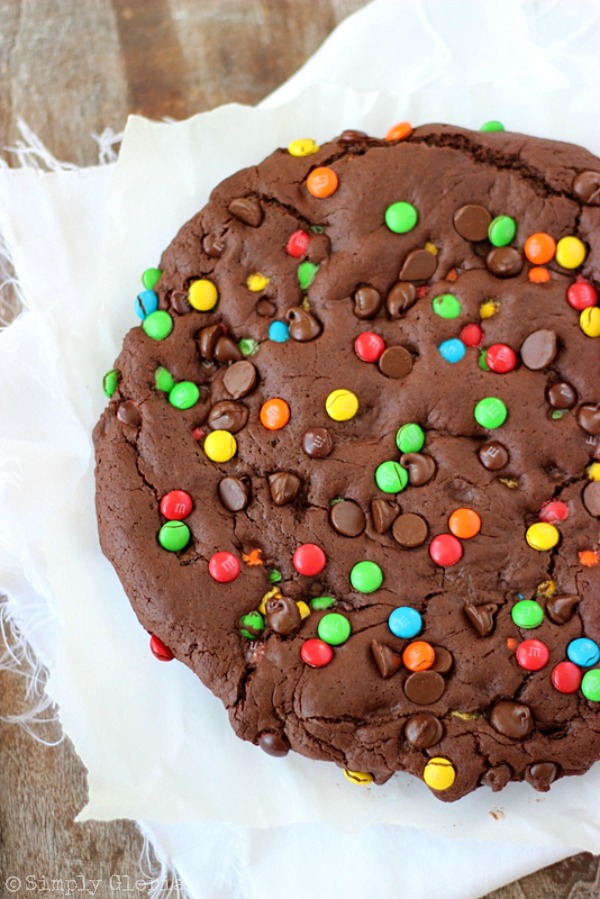 Giant Double Chocolate Cookie with SimplyGloria.com #doublechocolate