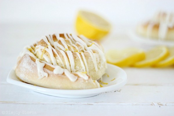 Sticky Lemon Sweet Rolls with SimplyGloria.com #SweetRolls