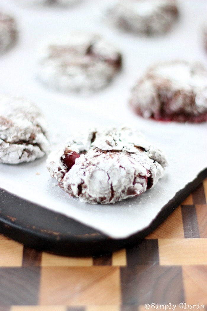 Dark Chocolate Cranberry Brownie Cookies with SimplyGloria.com #cranberry #cookies