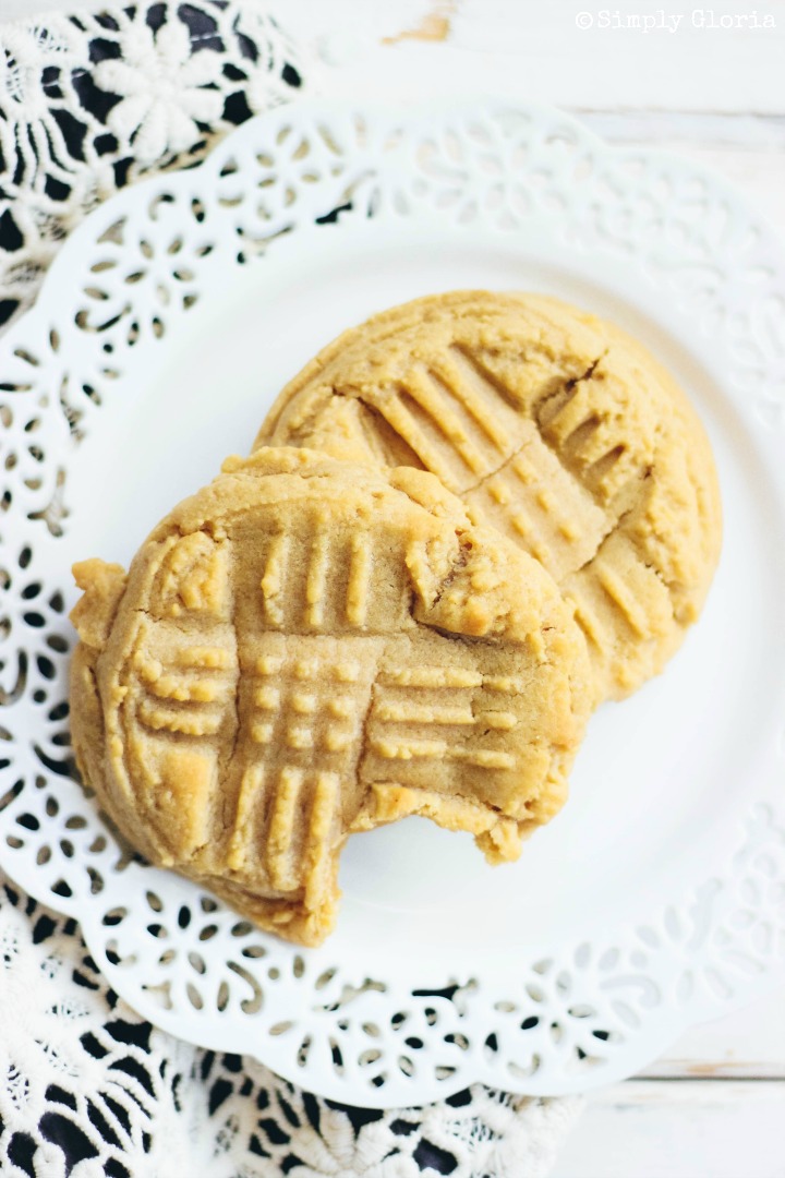 Soft and Chewy Peanut Butter Cookies are easy to make and delicious to eat!